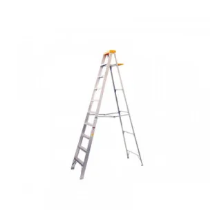 Alquiler- Escalera De Tijera en Aluminio 8 pies - 2,40 Metros